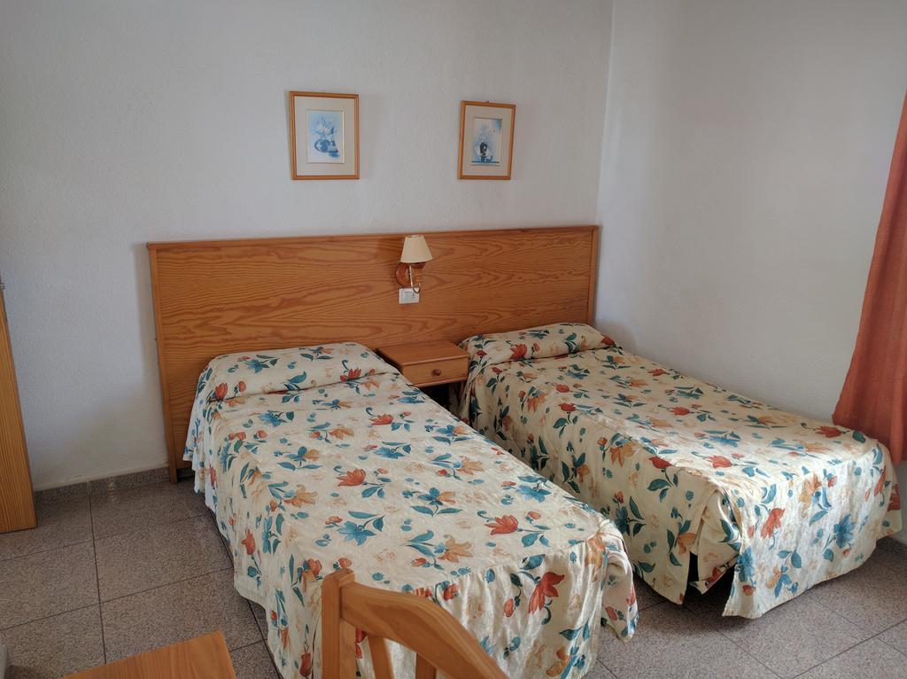 Apartamentos Las Floritas プラヤ・デ・ラス・アメリカス エクステリア 写真