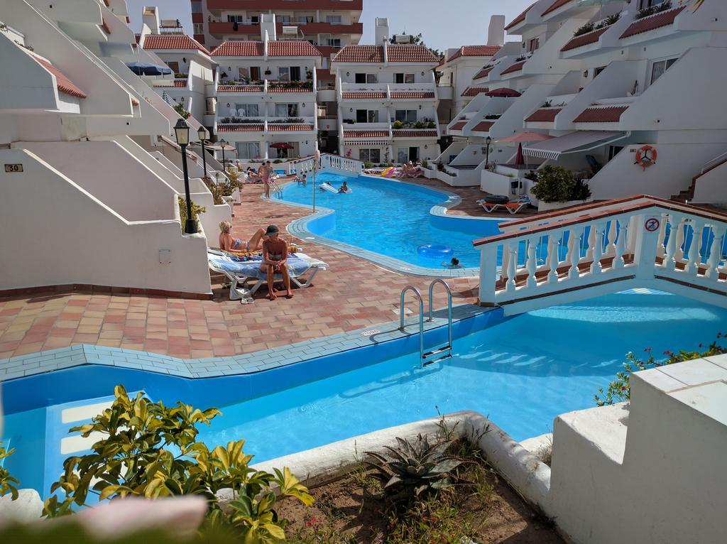Apartamentos Las Floritas プラヤ・デ・ラス・アメリカス エクステリア 写真