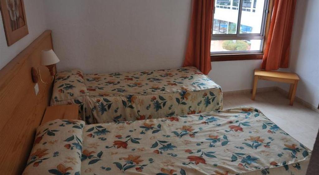 Apartamentos Las Floritas プラヤ・デ・ラス・アメリカス エクステリア 写真